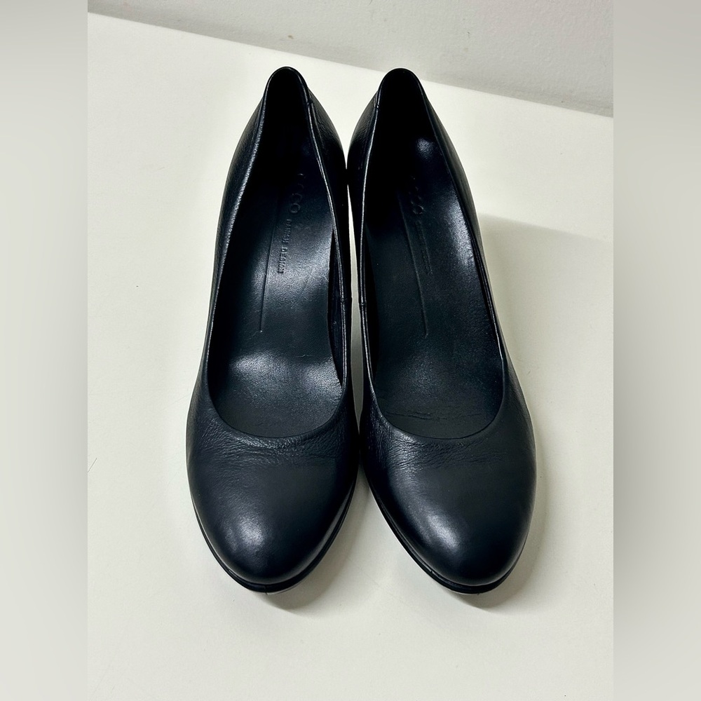 Women’s EU 38 Ecco Danish Black Leather Low Block Heeled Pumps Shoes